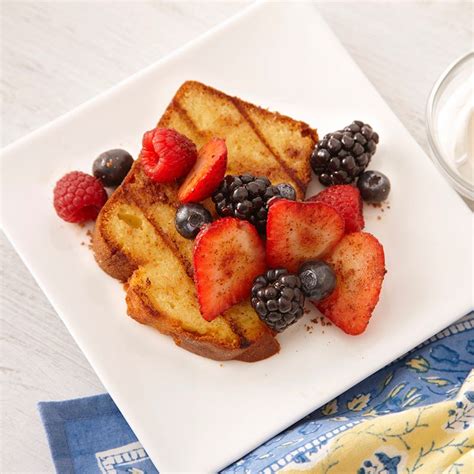 grilled-pound-cake-recipe-with-spiced-berries-mccormick image