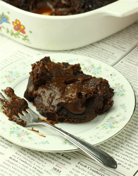 gooey-chocolate-pudding-cake-vegangluten image
