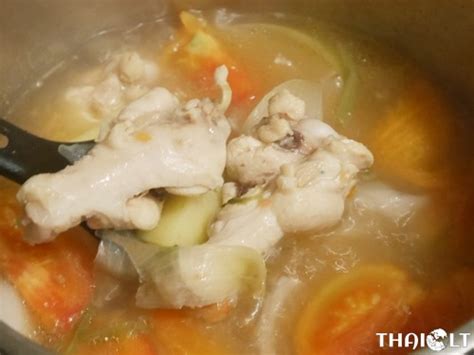 chicken-soup-easy-to-cook-thai-food-soup image