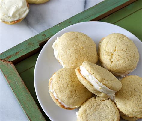 lemon-whoopie-pies-pints-and-plates image