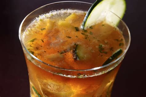 summer-cocktail-pimms-italiano-with-mint-lemon image