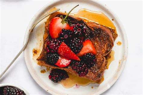 crme-brle-french-toast-recipe-the-spruce-eats image
