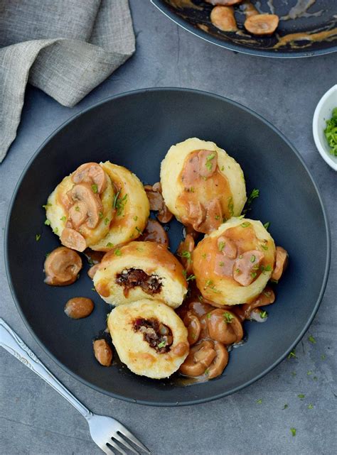 german-potato-dumplings-recipe-kartoffelkle image