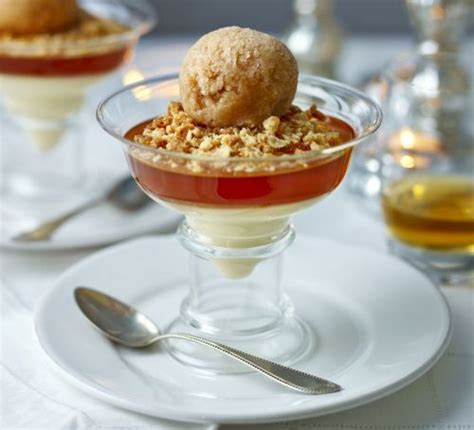whisky-cream-jelly-with-toasted-oat-crumble-tea image