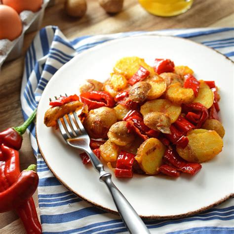 zesty-potato-and-pepper-hash-simple-seasonal image