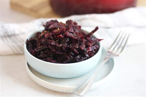 braised-red-cabbage-with-apples-and-balsamic-bite image