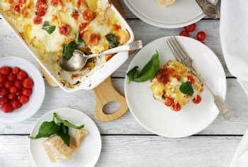 lasagna-nutrients-healthy-eating-sf-gate image