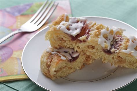 top-7-coffeecake-recipes-are-delicious-and-quick-the image