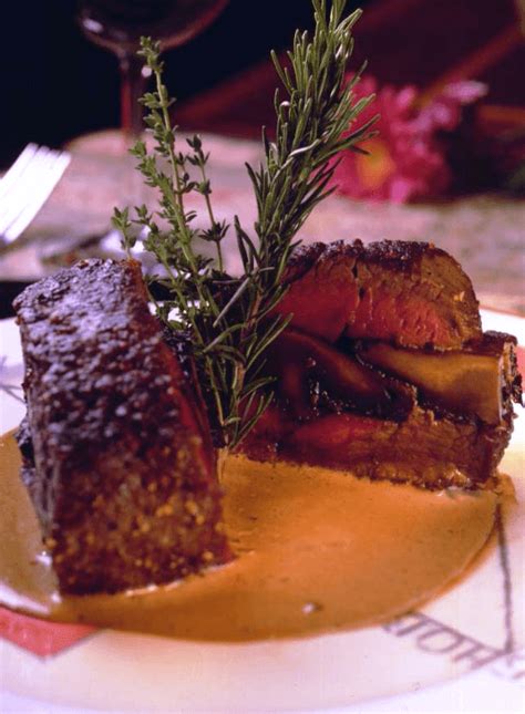 peppered-beef-tenderloin-cuisine-techniques image