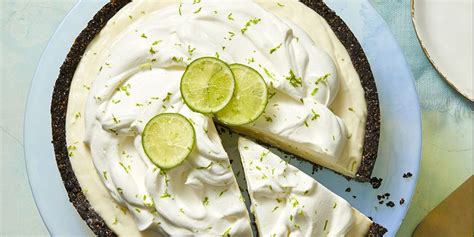 how-to-make-frozen-lime-crunch-pie-womans-day image
