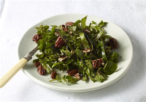 spinach-salad-with-jamaica-vinaigrette-and-caramelized image