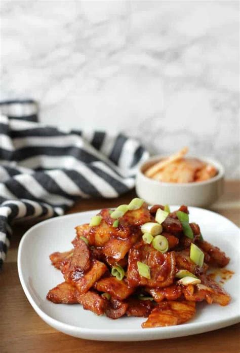 this-spicy-korean-pork-belly-will-simply-melt-in-your image