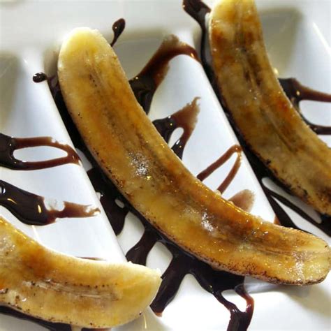 bananas-brle-foodie-with-family image