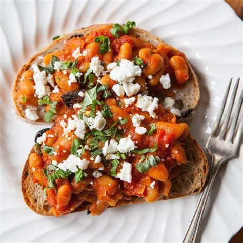 instant-pot-garlicky-white-beans-with-tomatoes-a image