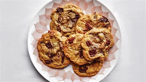 pecan-pumpkin-spice-chocolate-chip-cookies image