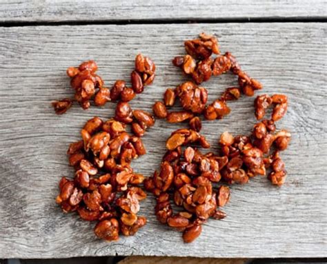 perfect-beer-snack-honey-and-chili-roasted-peanuts image