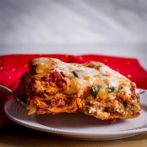 best-classic-lasagna-with-sausage-marinara-and image