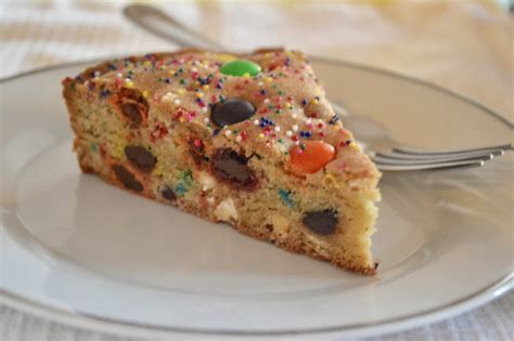 loaded-cookie-pie-giant-cookie-cake-this-delicious image