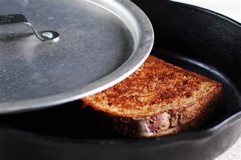 want-the-perfect-grilled-cheese-sandwich-put-a-lid image