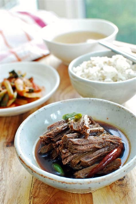 jangjorim-soy-braised-beef-korean-bapsang image