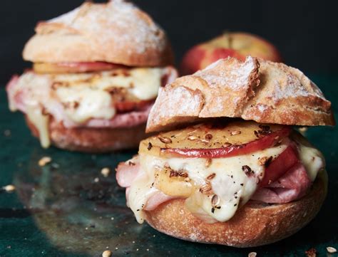 lunch-better-make-this-apple-ham-and-raclette image