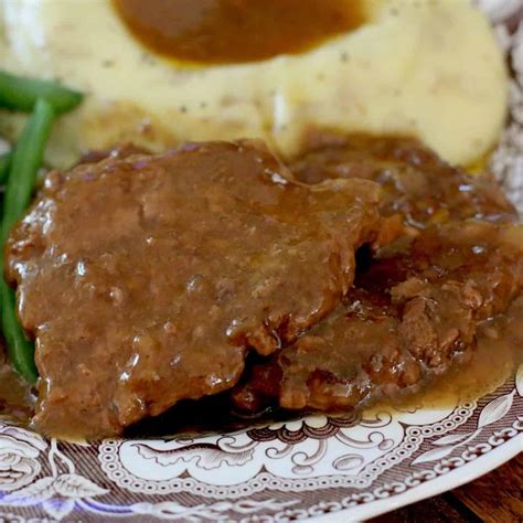 crock-pot-cubed-steak-and-gravy-video-the image