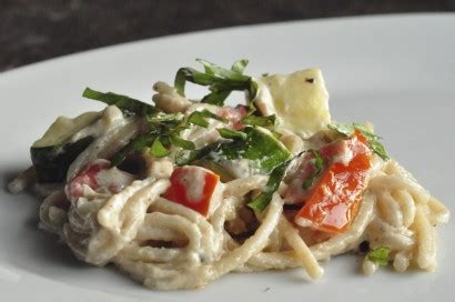 spaghetti-with-white-wine-cream-sauce-and-vegetables image