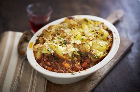 cottage-pie-recipe-dinner-recipes-tesco-real-food image