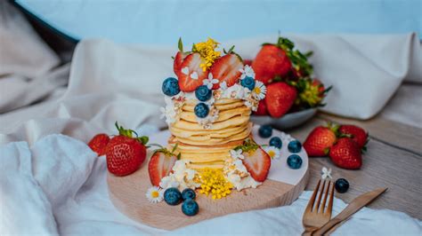 berry-protein-pancakes-recipe-carinaberrycom image