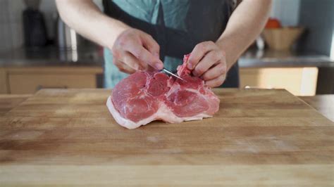 make-dry-cured-ham-yourself-the-complete-guide image