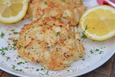 authentic-jumbo-lump-maryland-crab-cakes-the-real image