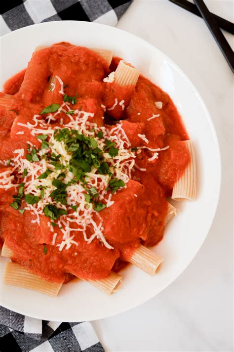 the-ultimate-hidden-veggie-pasta-sauce-caligirl-cooking image