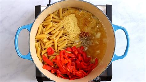 creamy-vegan-one-pot-pasta-easy-weeknight-meal image