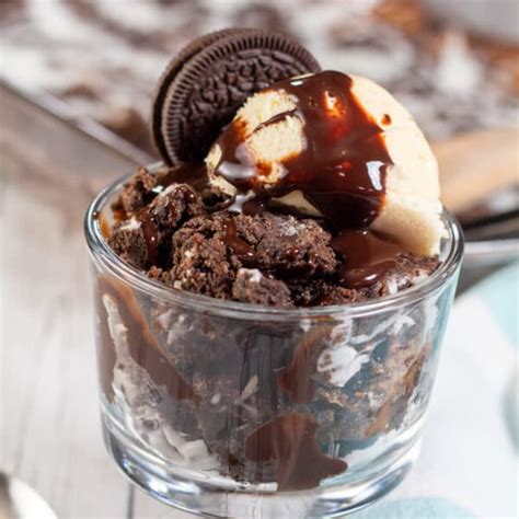 oreo-dump-cake-easy-dessert-for-chocolate-lovers image
