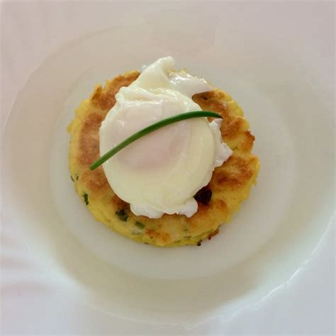 leftover-foods-potato-cake-with-a-poached-egg image