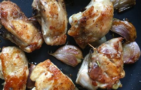 baked-chicken-with-garlic-and-sherry-matching-food image