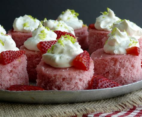 strawberry-margarita-cake-bites-video-noble-pig image