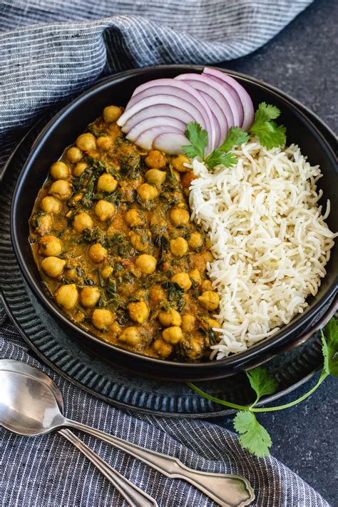 chana-saag-chickpeas-and-spinach-curry-spice image