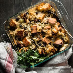 sourdough-stuffing-with-sausage image