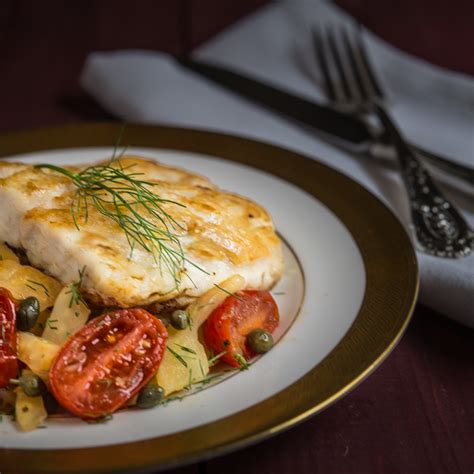 pan-seared-red-snapper-with-fennel-grape-tomatoes image