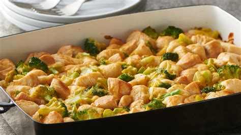 3-ingredient-chicken-and-broccoli-bubble-up-bake image
