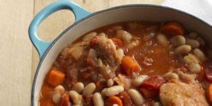 tuscan-chicken-and-bean-stew-womansdaycom image