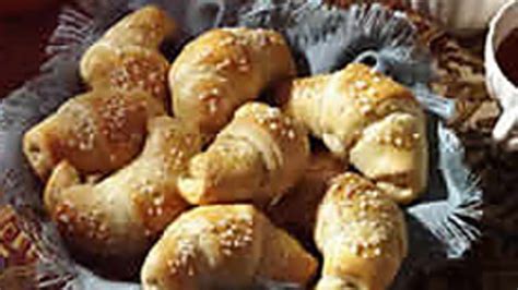 glazed-pillsbury-reduced-fat-crescent-dinner-rolls image