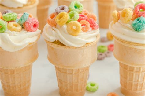 how-to-make-ice-cream-cone-cupcakes-kitchen-divas image