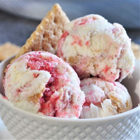 strawberry-cheesecake-ice-cream-culinary-shades image