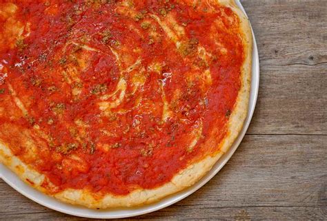 jim-laheys-tomato-pizza-pizza-marinara image
