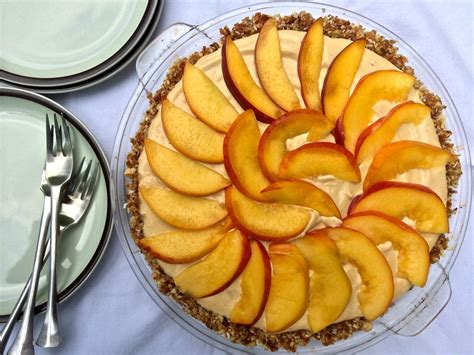 raw-peach-cream-pie-recipe-meghantelpnercom image