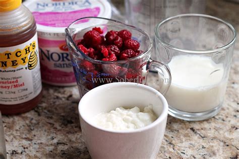 raspberry-cheesecake-smoothie-recipe-sober-julie image