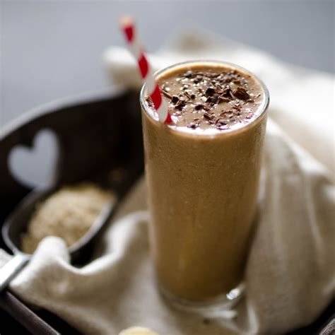 wake-me-up-coffee-smoothie-with-oats-and-banana image