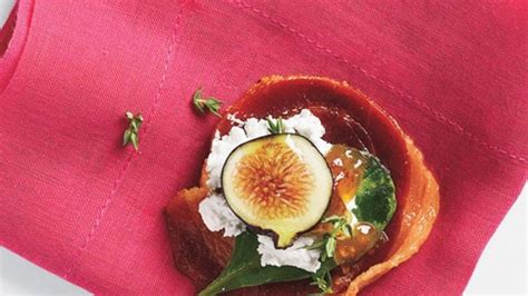 pancetta-crisps-with-goat-cheese-and-figs-recipe-bon image